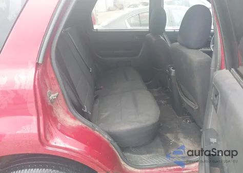 2010 Ford Escape Xlt from USA, damaged, VIN 1FMCU0D75AKB09855